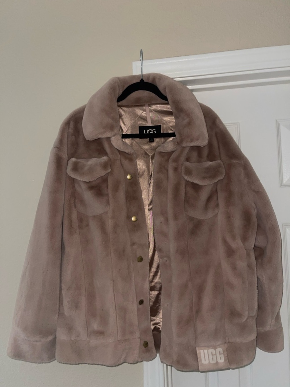 UGG Women's Plush Teddy Jacket in Mauve